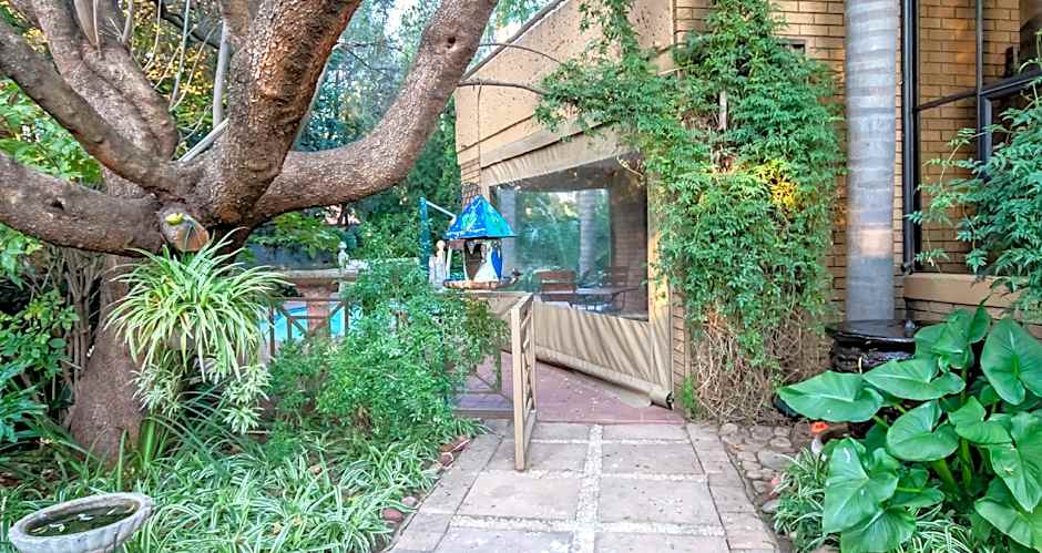 Sunward Park Guest House