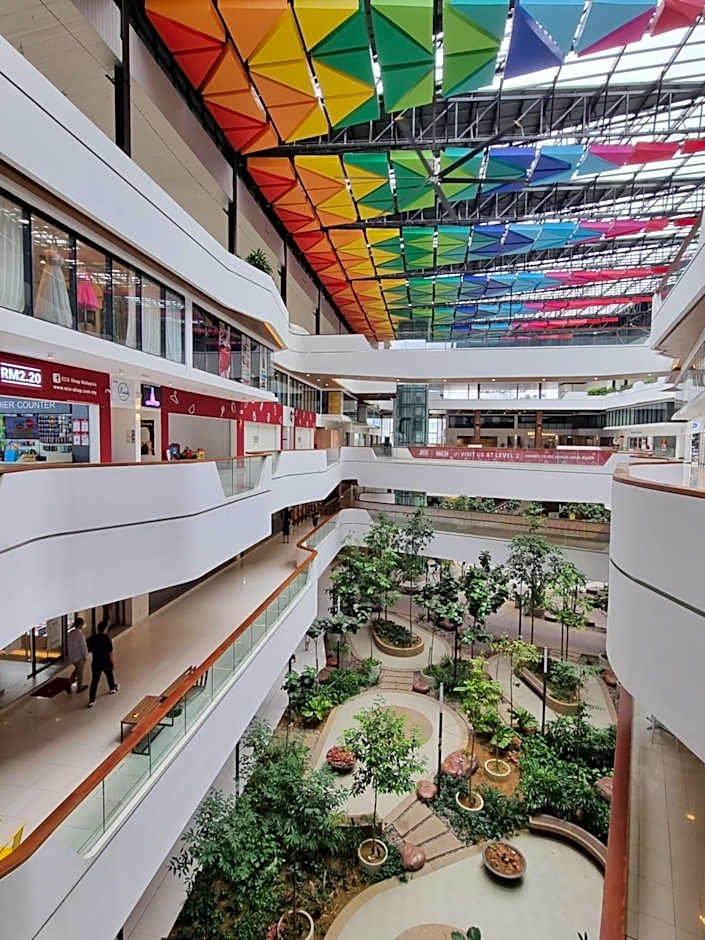 FREE Parking Revo Aurora I 2Bedroom l 5pax I Pavilion2