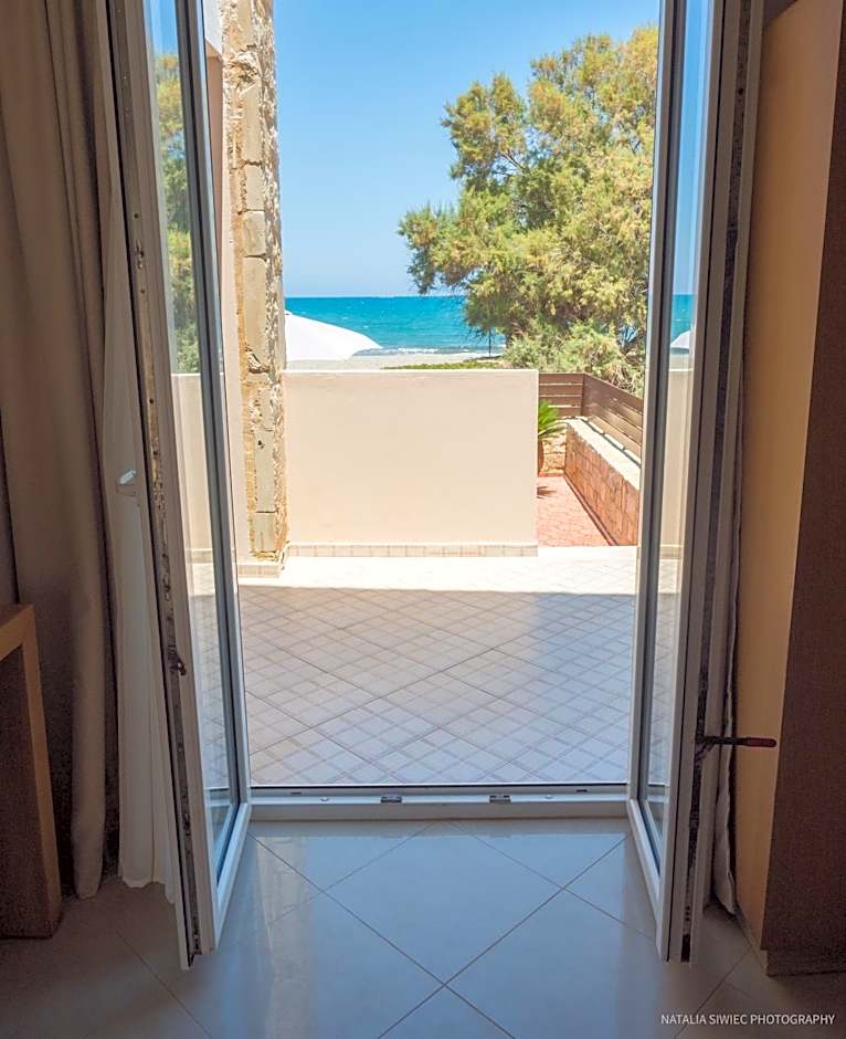 Alexandra SeaSide Villas