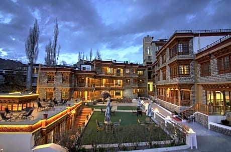Hotel Spic N Span