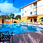 La Quinta Inn & Suites by Wyndham Pasadena