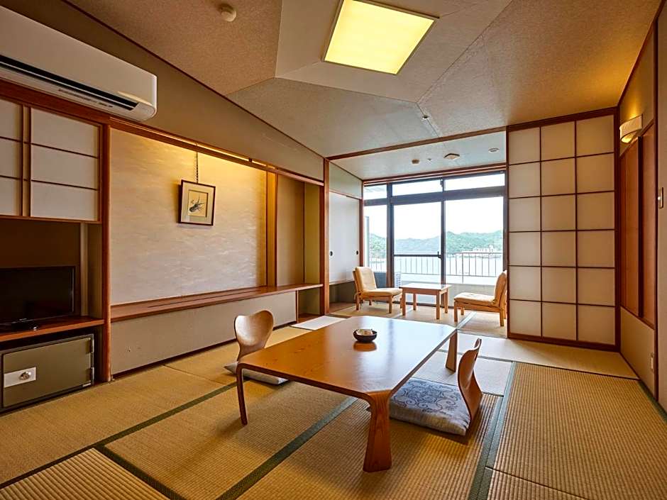Hotel Urashima