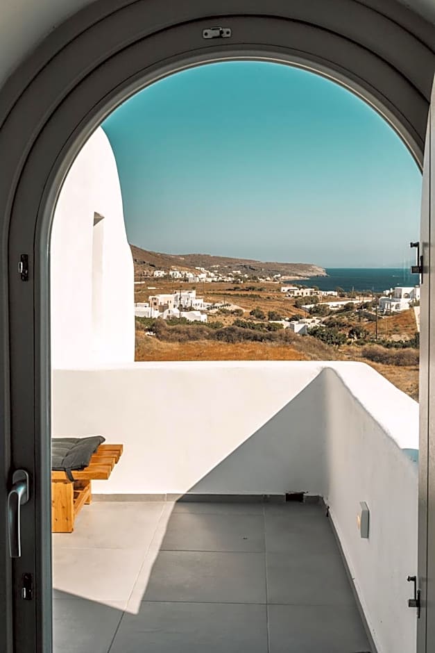 Bianco Diverso Suites