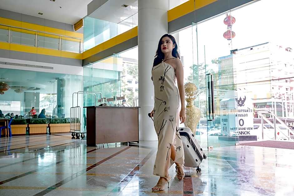 Satit Grand View Hotel