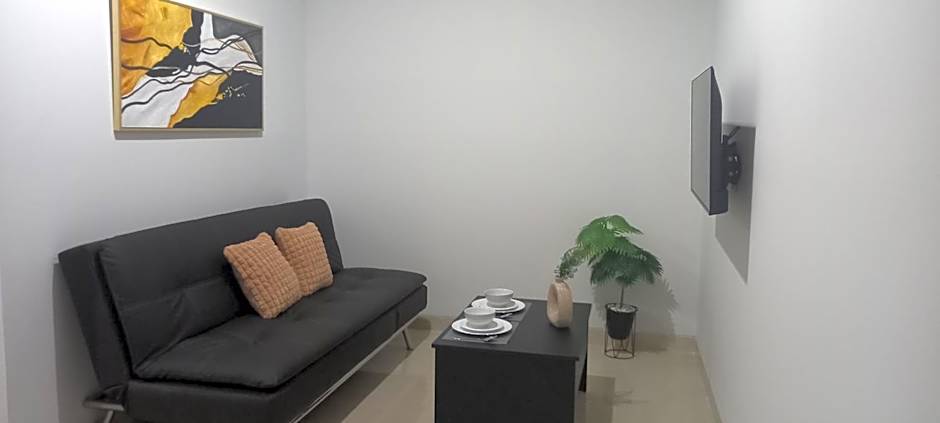 Southgate Residence, Ellegance