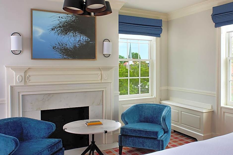 Morrison House Old Town Alexandria, Autograph Collection