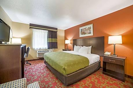 King Room - Accessible/Non-Smoking