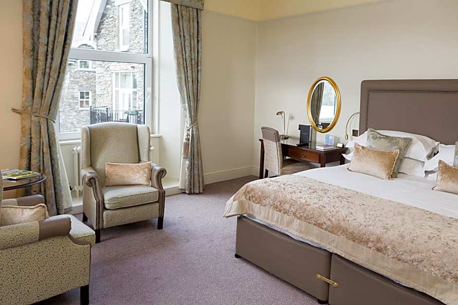 Macdonald Old England Hotel & Spa