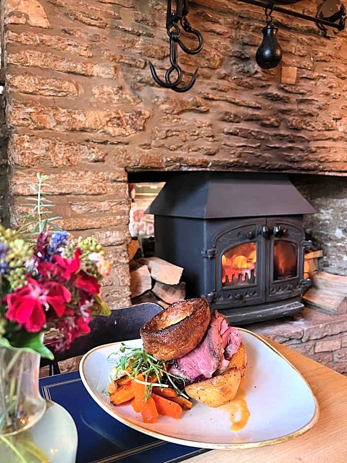 Cat and Custard Pot Inn