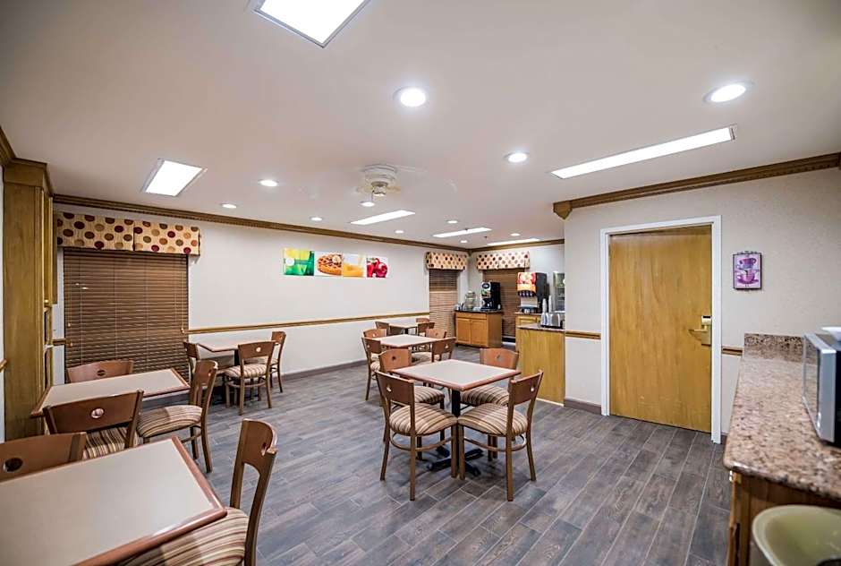 Quality Inn Jacksonville near Little Rock Air Force Base