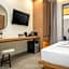 Monarco Executive Rooms