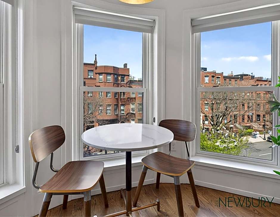 304 Newbury Street by Thatch