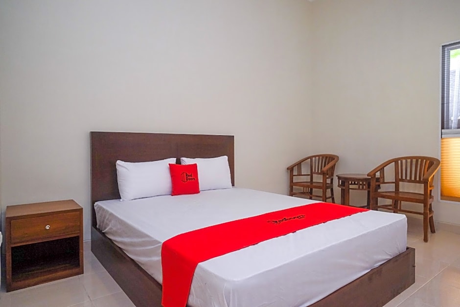 RedDoorz Syariah near Transmart Pabelan Solo