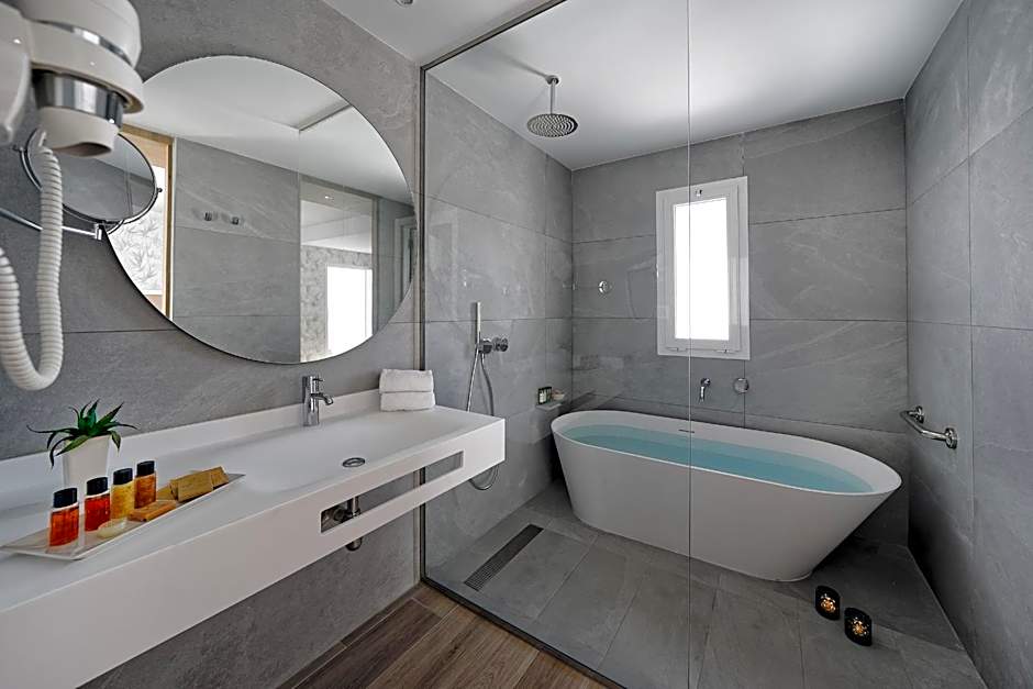 Broncemar Beach Suites