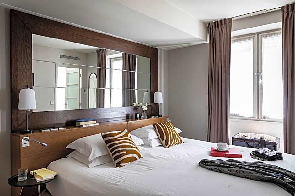 Holiday Inn Paris Palais de lElysee, an IHG Hotel By IHG