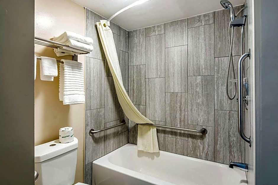 Brentwood Inn Richmond South