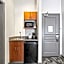 Sandman Hotel & Suites Calgary West