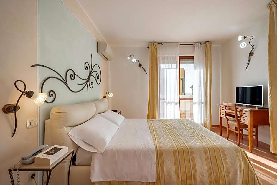 Lola Piccolo Hotel e Appartamenti