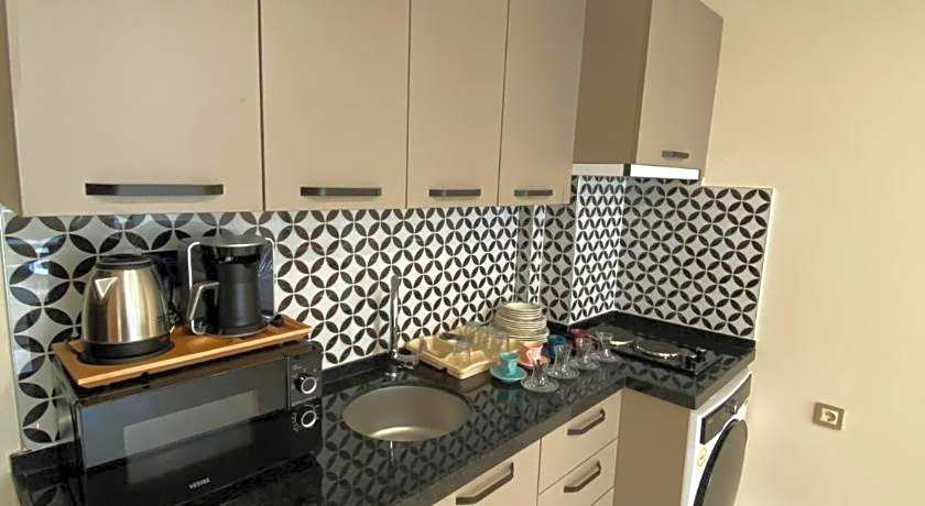 Rena Grand Residence & Suit