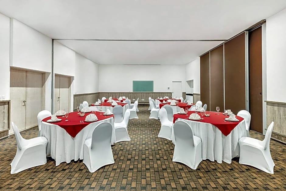 Fiesta Inn Guadalajara Expo