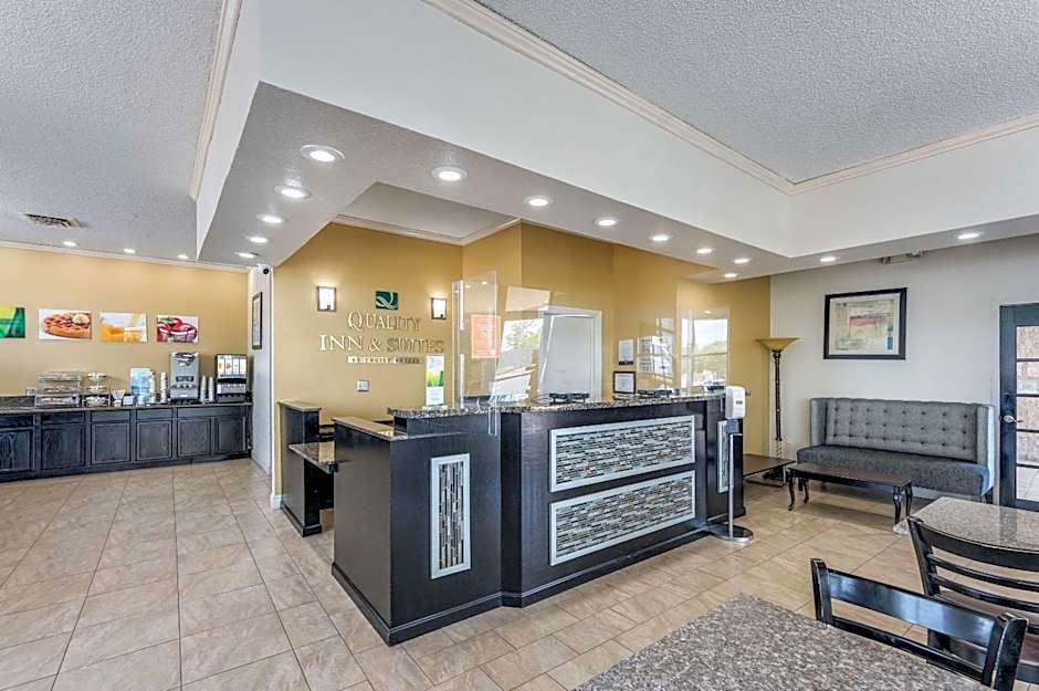 Quality Inn & Suites Hot Springs-Lake Hamilton