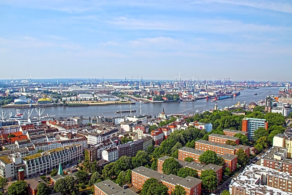 Holiday Inn Express Hamburg City Centre Hamburg Preise Ab Eur71