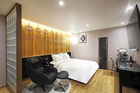 Double Room with Spa Bath