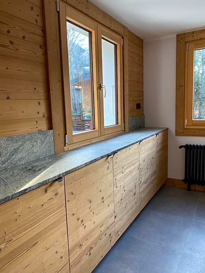 The Castle, 10 Bedroom Chalet, Chamonix Centre