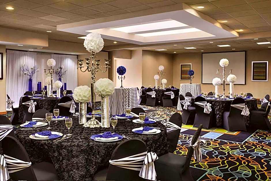 Pace Hotel Addison