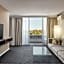 Holiday Inn Warwick Farm By IHG