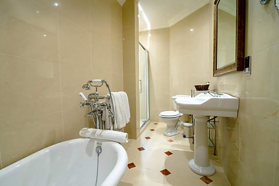 Greywalls Hotel & Chez Roux