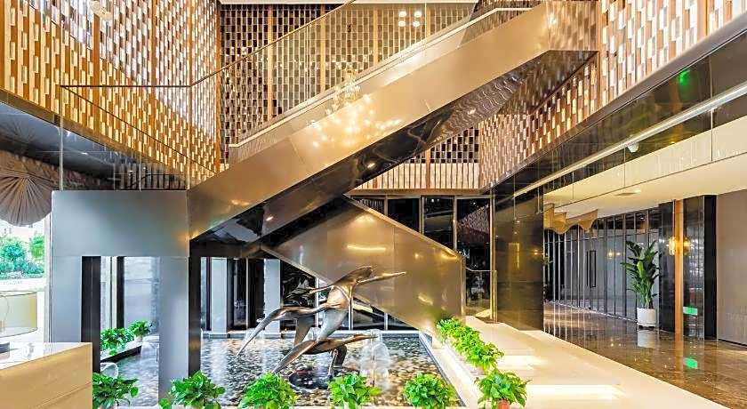 Ramada by Wyndham Bayannur