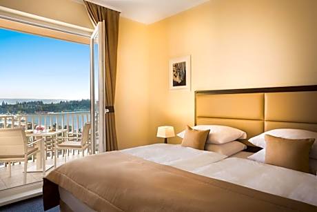 Suite with Sea View and Balcony