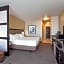 Holiday Inn Express & Suites Anaheim Resort Area