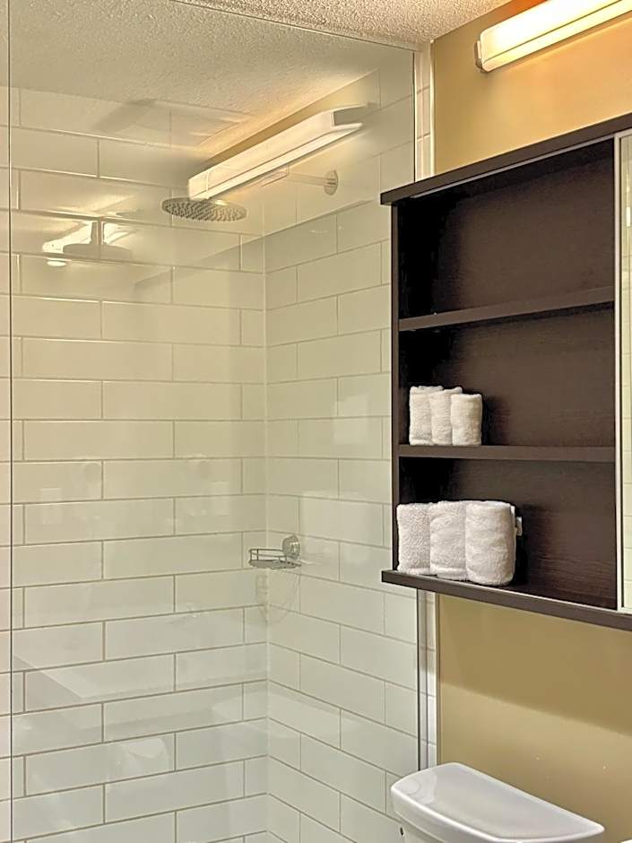 Microtel Inn & Suites By Wyndham Whitecourt