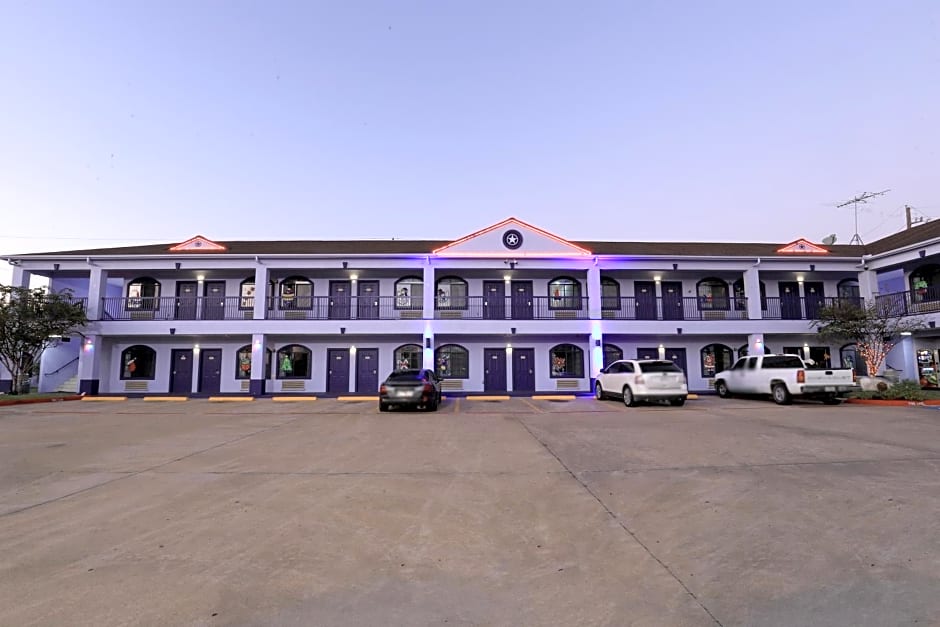 Scottish Inn and Suites Houston-Jones Road
