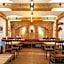 Aktivhotel & Gasthof Schmelz Ihr familienfreundliches Urlaubs Hotel mit Wellness, Almsauna, Chiemgau Karte
