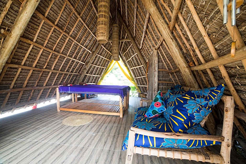 Antonio Beach Tree House Hotel & Spa