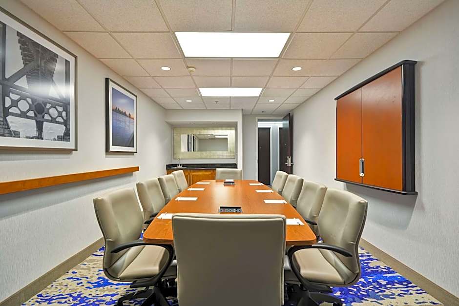 Hampton Inn By Hilton Detroit/Northville