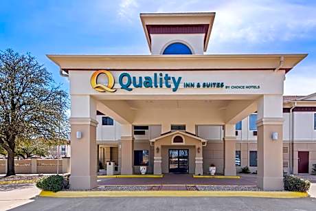 Quality Inn & Suites Granbury