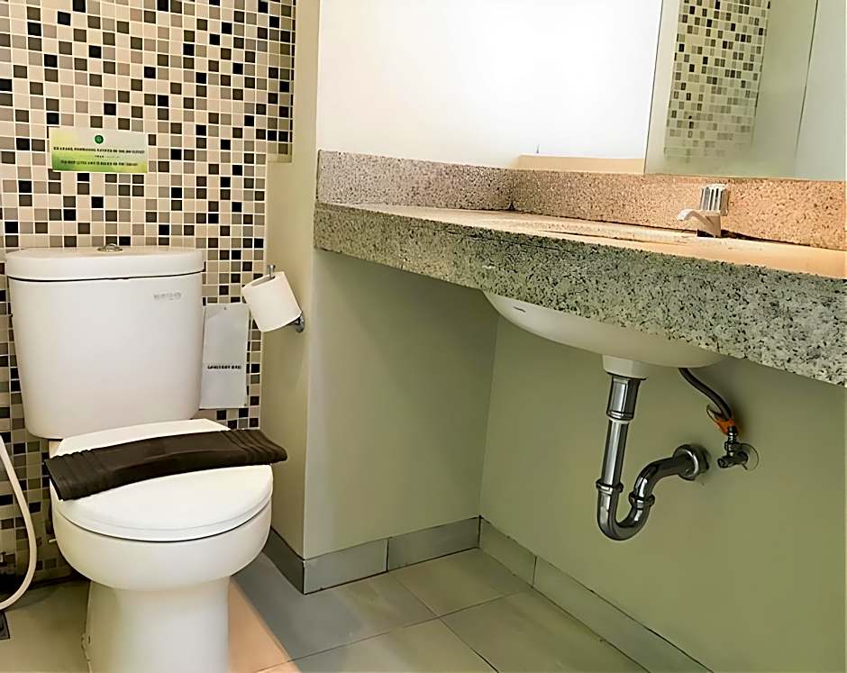 LeGreen Suite Tondano