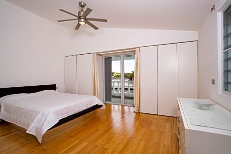 Villa with Sea View (north finger)