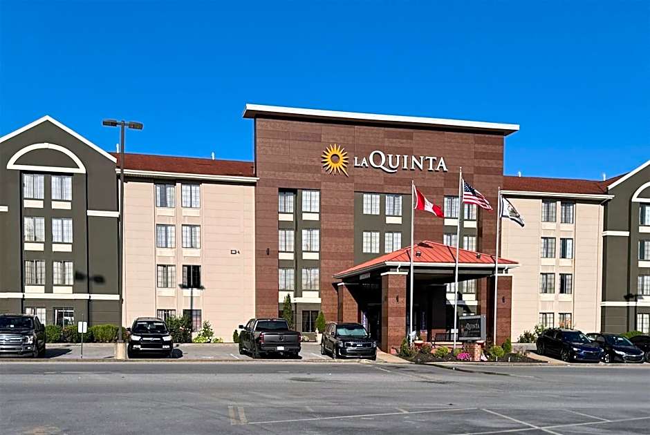 La Quinta Inn & Suites/New River Gorge National Park