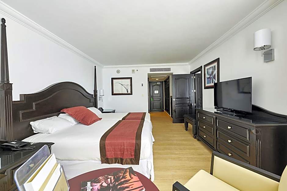 Riu Palace Paradise Island - Adults Only - All Inclusive