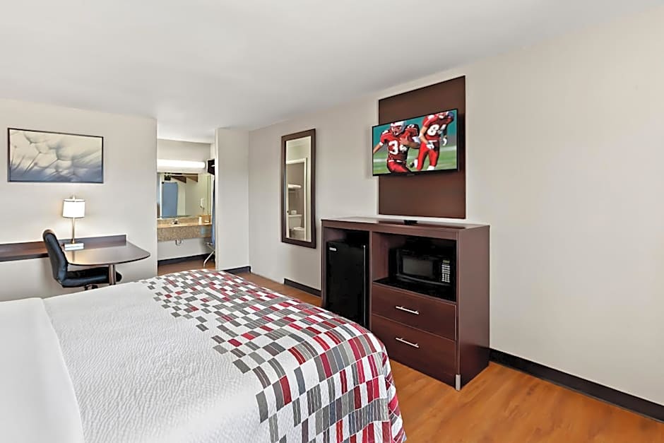 Red Roof Inn Muscle Shoals