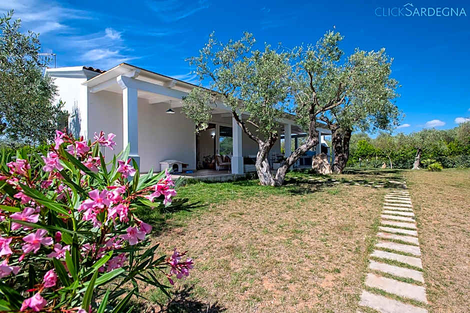 Villa Celeste Countryside Deluxe near the beaches of Sardinia