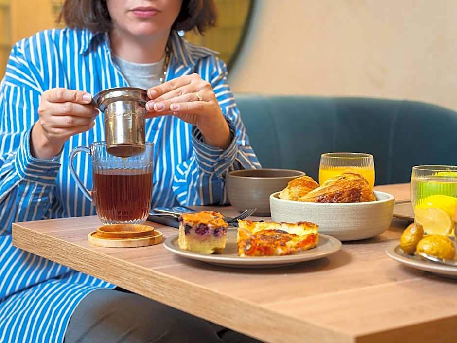 Hotel Maison Louise Lille Centre Handwritten Collection