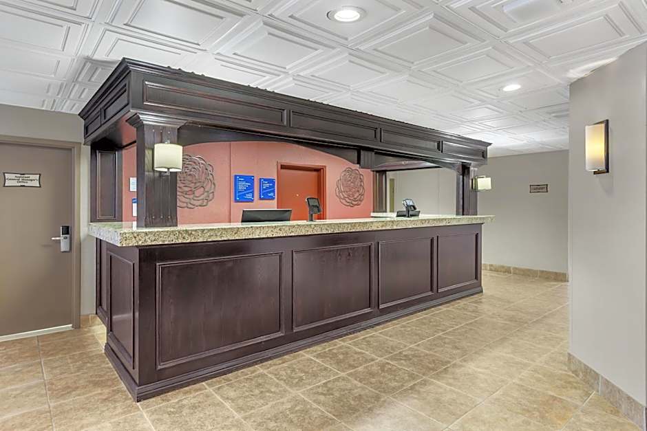 Best Western Plus Rose City Suites