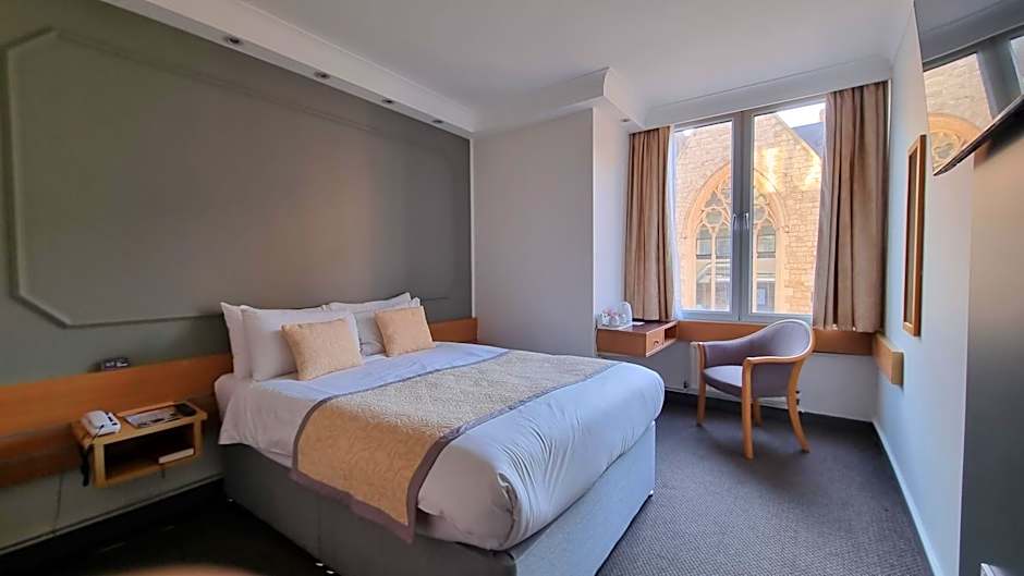 Lancaster Hall Hotel