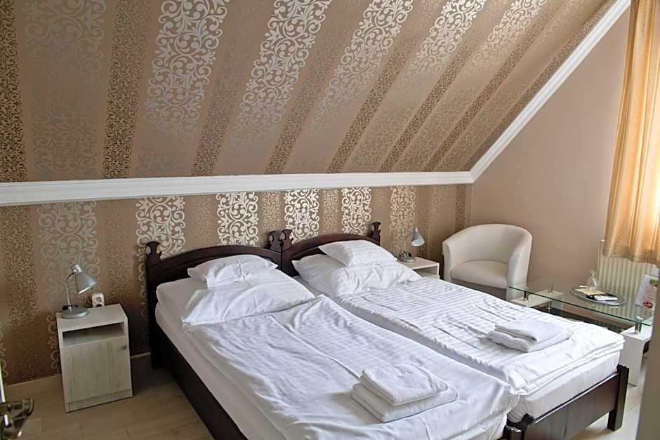 Kemence Csárda és Szálloda